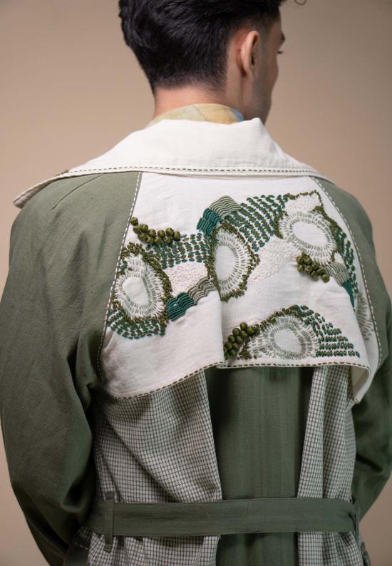  이키비 트렌치 코트 메도우즈 유니섹스 컬러 블록 트렌치 재킷 그린 - IKKIVI