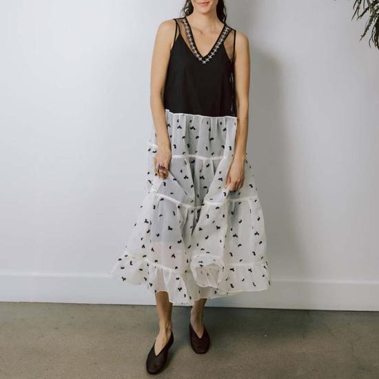  Leur Logette 목걸이/팬던트 꽃잎 자수 드레스 화이트 - LEUR LOGETTE