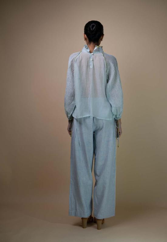  이키비 블라우스 Ikkivi 메도우 핀턱 찬데리  블루 - IKKIVI