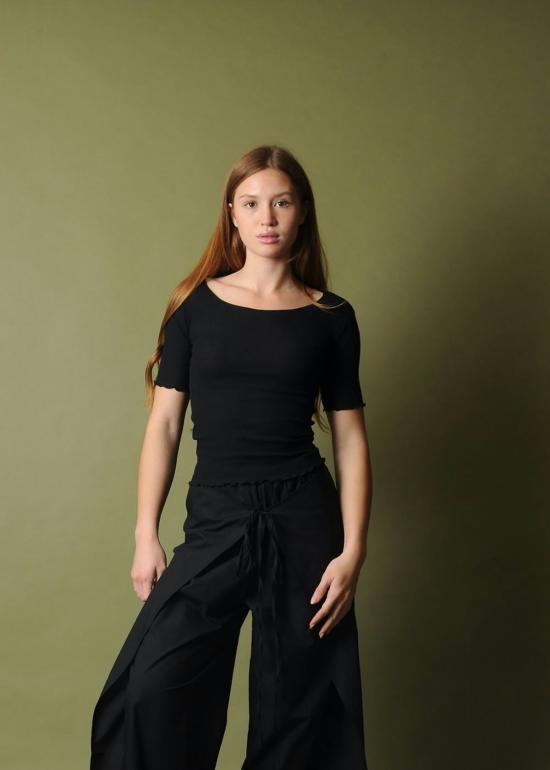  베이스레인지 긴팔 티셔츠 파마 티탑