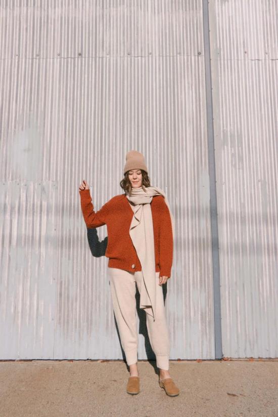  아멘테 가디건 A Mente 알파카 울 블렌드 버튼다운  베리 - AMENTE