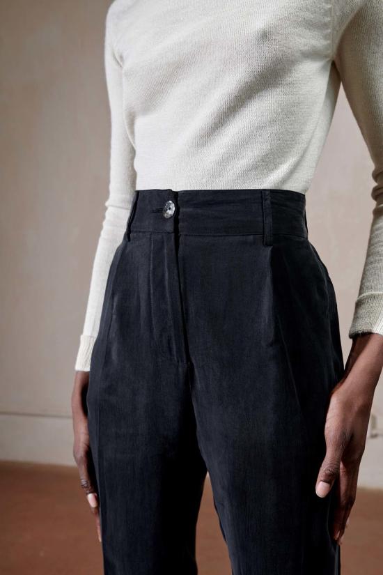  마리아 스탠리 스트레이트 팬츠 베넷 블랙 트라우저 - MARIA STANLEY