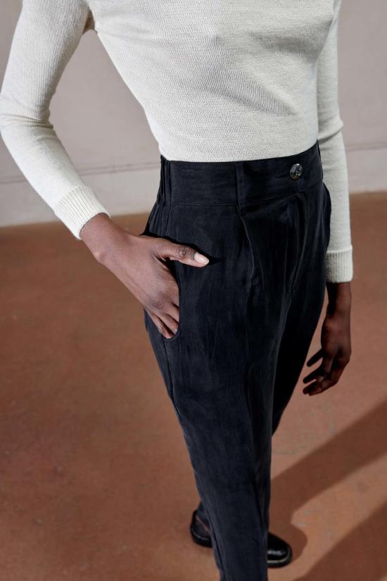  마리아 스탠리 스트레이트 팬츠 베넷 블랙 트라우저 - MARIA STANLEY