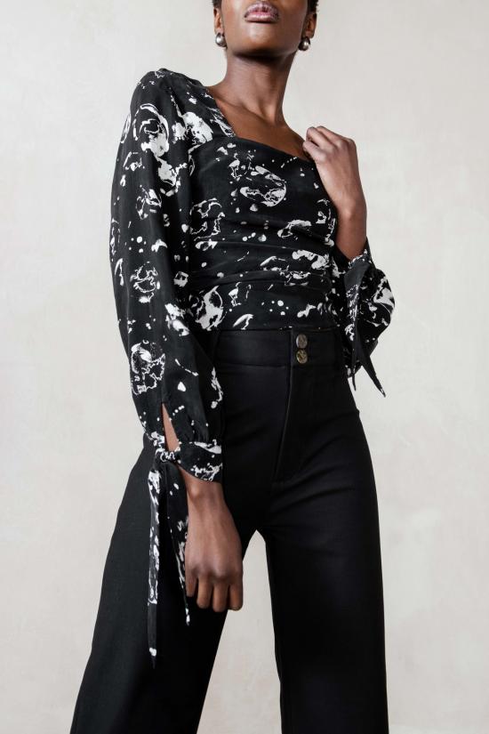  마리아 스탠리 블라우스 햄라인  코스모스 - MARIA STANLEY