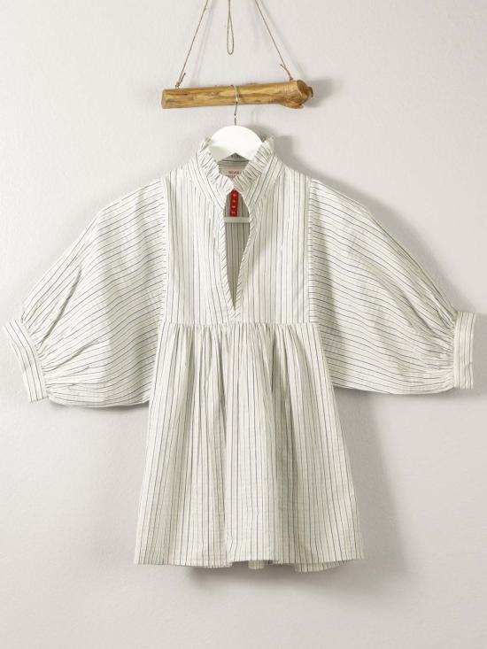  네버 어 월플라워 블라우스 하이넥 탑 블루 스트라이프 - NEVER A WALLFLOWER