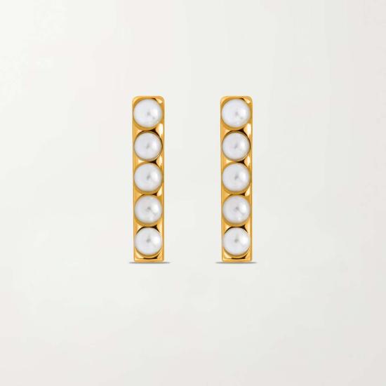  몬세라트 뉴욕 이어링 더 바 스터즈