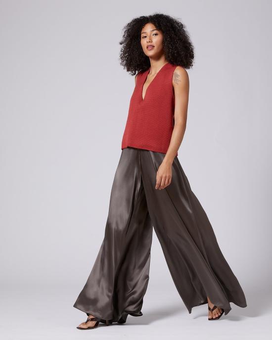  보즈 블라우스 Voz 솔리드 텍스타일 V 백 탑 브릭 - VOZ