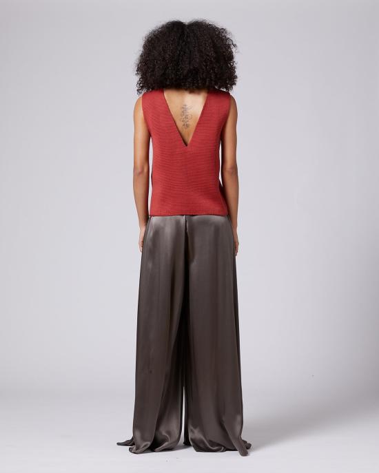  보즈 블라우스 Voz 솔리드 텍스타일 V 백 탑 브릭 - VOZ