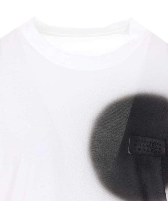  MM6 메종마르지엘라 반팔 티셔츠 Mm6 메종 마르지엘라 프린트 티셔츠 화이트 - MM6 MAISON MARGIELA