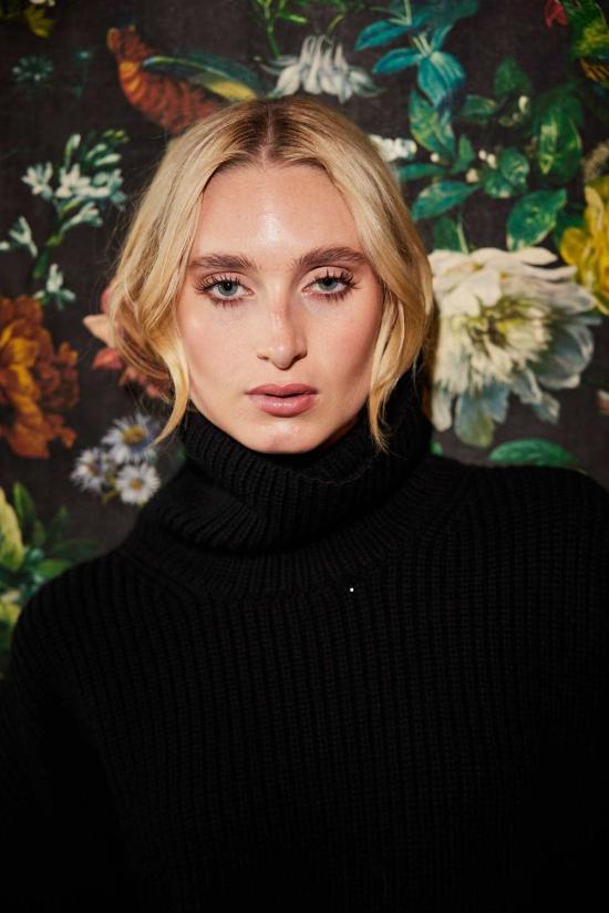  린제이 니콜라스 뉴욕 터틀넥 린지 니콜라스 뉴욕 텍스처드 - LINDSAY NICHOLAS NEW YORK