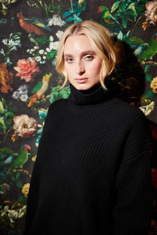  린제이 니콜라스 뉴욕 터틀넥 린지 니콜라스 뉴욕 텍스처드