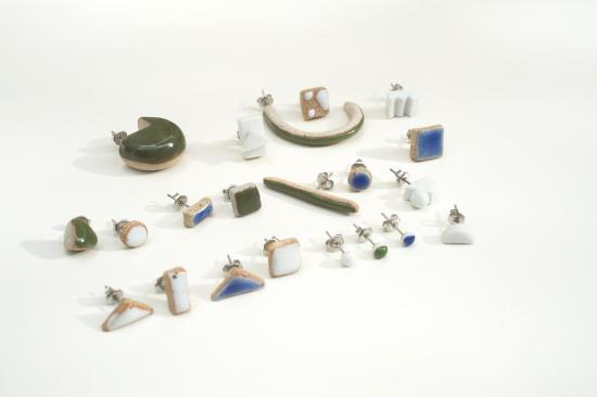  주주메이드 이어링 삼각형 귀걸이 블루 - JUJUMADE