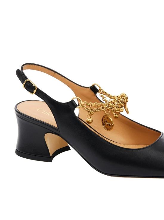  끌로에 힐/펌프스 블랙 가죽 펌프스, 장식 로고 참과 넓은 굽 - CHLOE