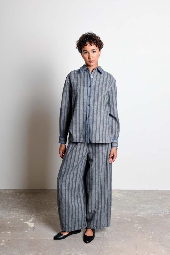  Untitled in Motion 블라우스 무제 인 모션 지니아 - UNTITLED IN MOTION