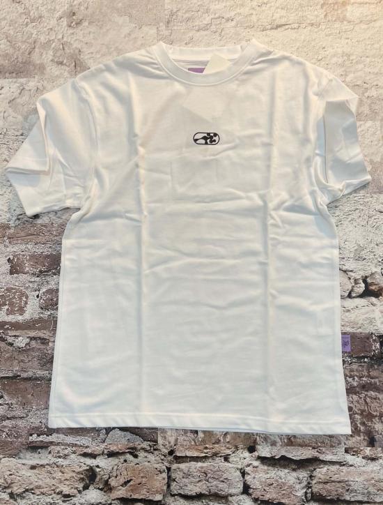  Hermanos Koumori 반팔 티셔츠 헤르마노스 쿠모리 큐브 베이스 티 화이트