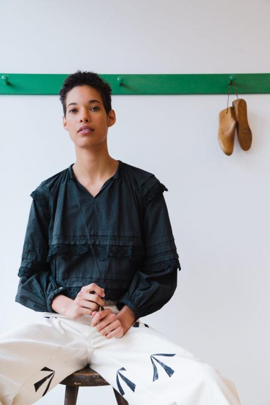  카론 칼라한 블라우스 캐론 캘러핸 루엘라 탑 차콜 바티스트 - CARON CALLAHAN