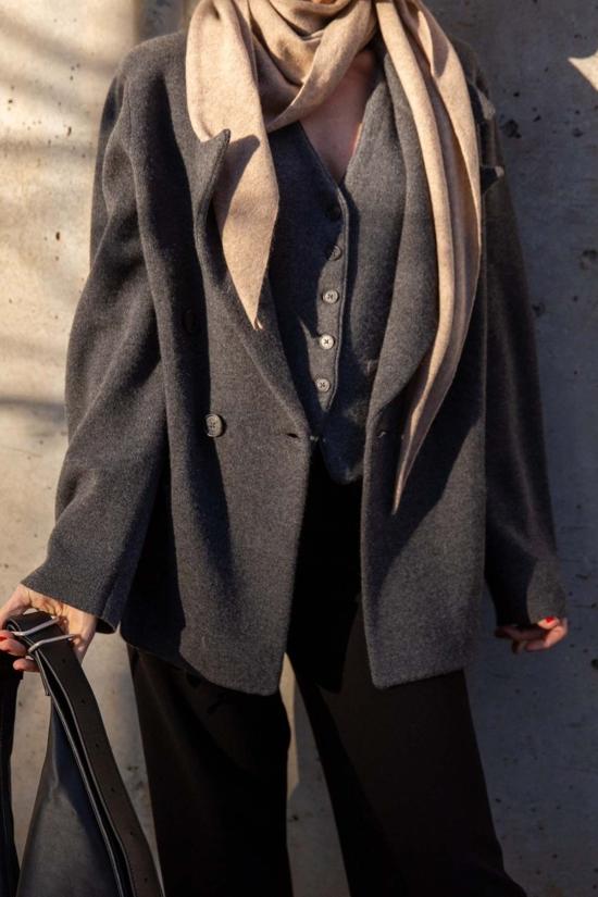  게스트 인 레지던스 베스트 맞춤형 조끼 - GUEST IN RESIDENCE