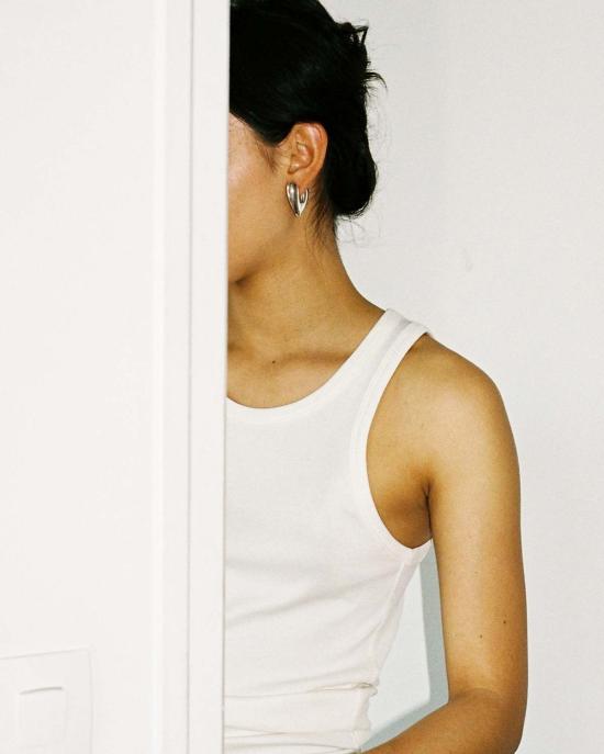  아니카 이네즈 이어링 하트 후프 골드/실버 - ANNIKA INEZ