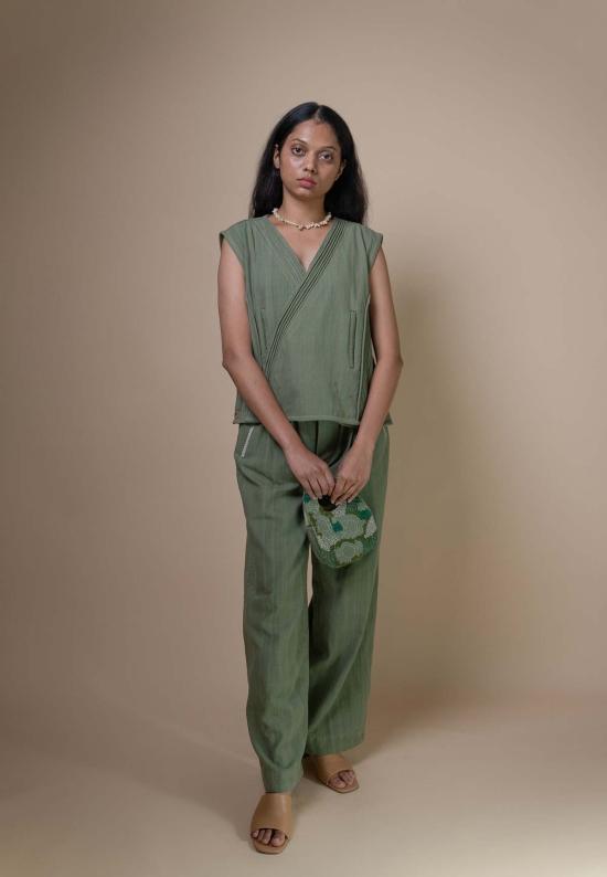  IKKIVI 스트레이트 팬츠 이키비 메도우즈 유니섹스 테이퍼드  그린 - IKKIVI