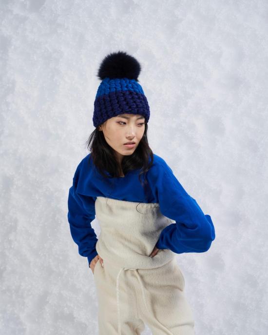  미샤램퍼트 모자 미샤 램퍼트 블루 | 코발트 비니 컬러 블록 + 블랙 XL 폼폼 비니 - MISCHA LAMPERT
