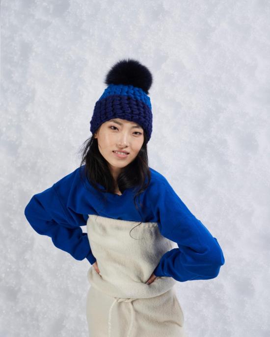  미샤램퍼트 모자 미샤 램퍼트 블루 | 코발트 비니 컬러 블록 + 블랙 XL 폼폼 비니 - MISCHA LAMPERT