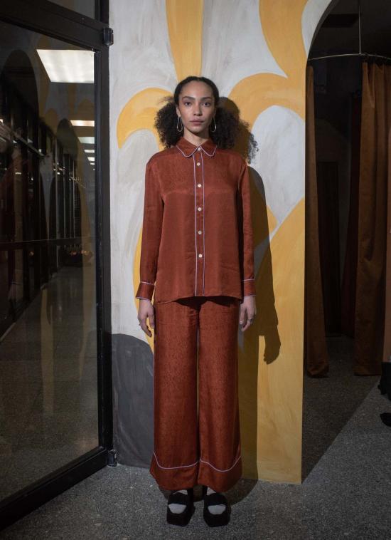  Untitled in Motion 블라우스 무제 In Motion Manifest Top Rust - OTHER BRANDS