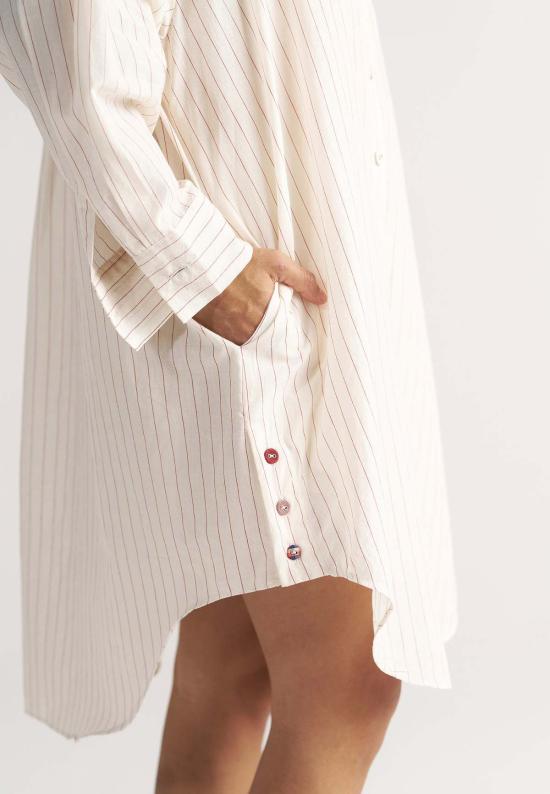  IKKIVI 셔츠 이키비 선데이 클래식 올드 페이지 셔츠 드레스 오프 화이트 - IKKIVI