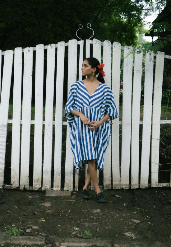  이키비 튜닉 Ikkivi Kylo 카프탄 드레스 블루 - IKKIVI