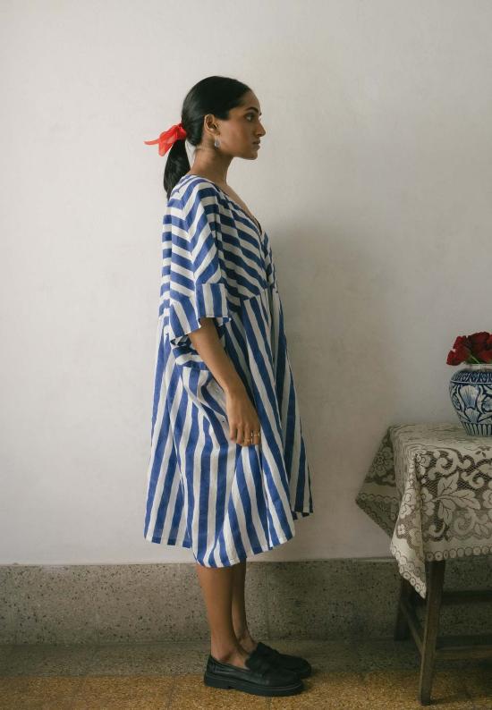  이키비 튜닉 Ikkivi Kylo 카프탄 드레스 블루 - IKKIVI