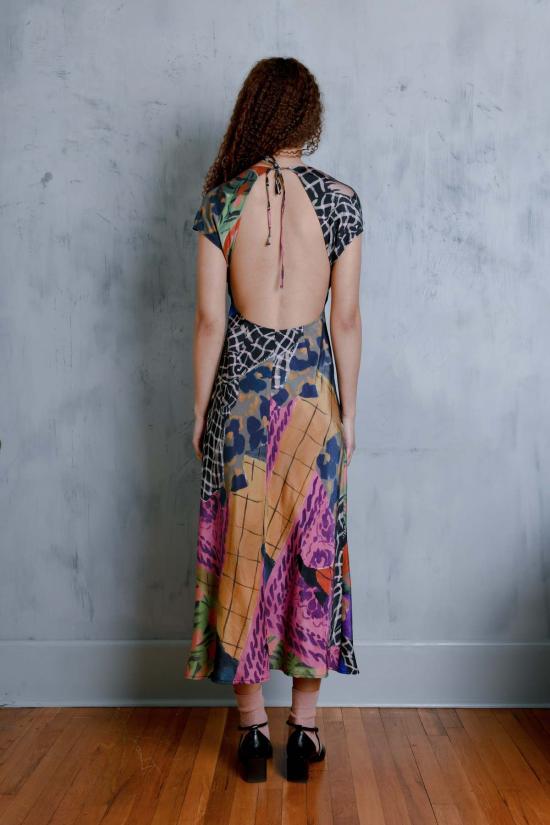  Untitled in Motion 롱 원피스 무제 인 모션 카펠라 드레스 챔버스 - UNTITLED IN MOTION