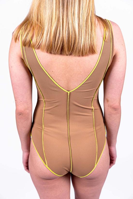  베이스레인지 바디수트 티셔츠 베인 수영복 바디수트 가죽 베이지 - BASERANGE