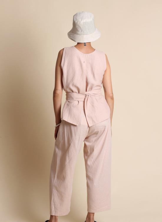  KAAREM 크롭 팬츠 카렘 왁시 플리츠 테이퍼드  다크 크림 - OTHER BRANDS