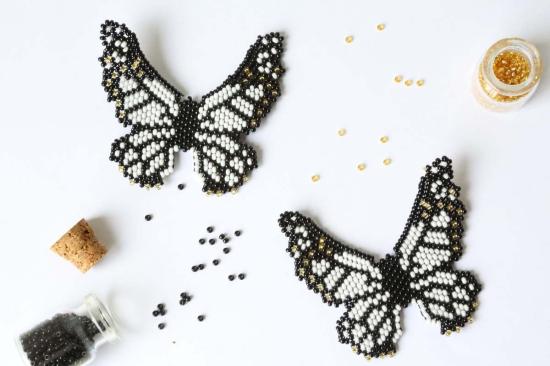  포스테리 이어링 포스터리 버터플라이 화이트 엠베라 귀걸이 - FOSTERIE