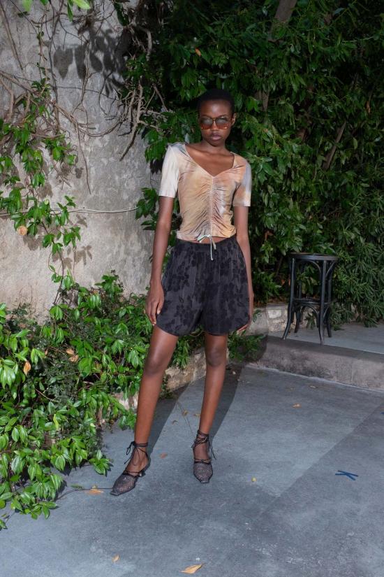  Untitled in Motion 블라우스 제목 없음 모션 칼데아  나이아드 - UNTITLED IN MOTION