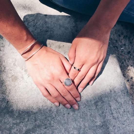  타린 토마스 반지 에버렛 링 블랙 마더 오브 펄 - TARIN THOMAS