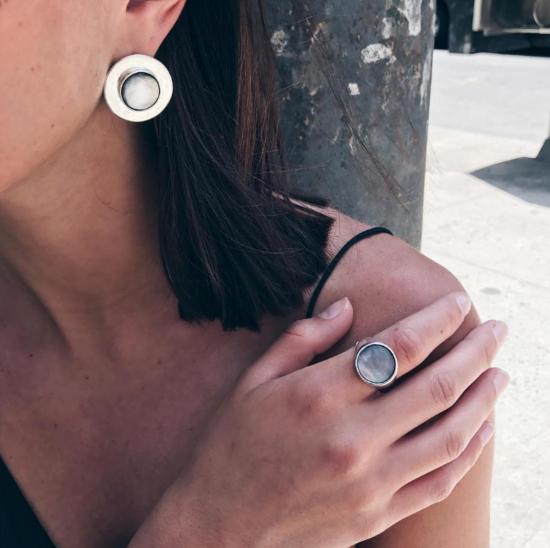  타린 토마스 반지 에버렛 링 블랙 마더 오브 펄 - TARIN THOMAS