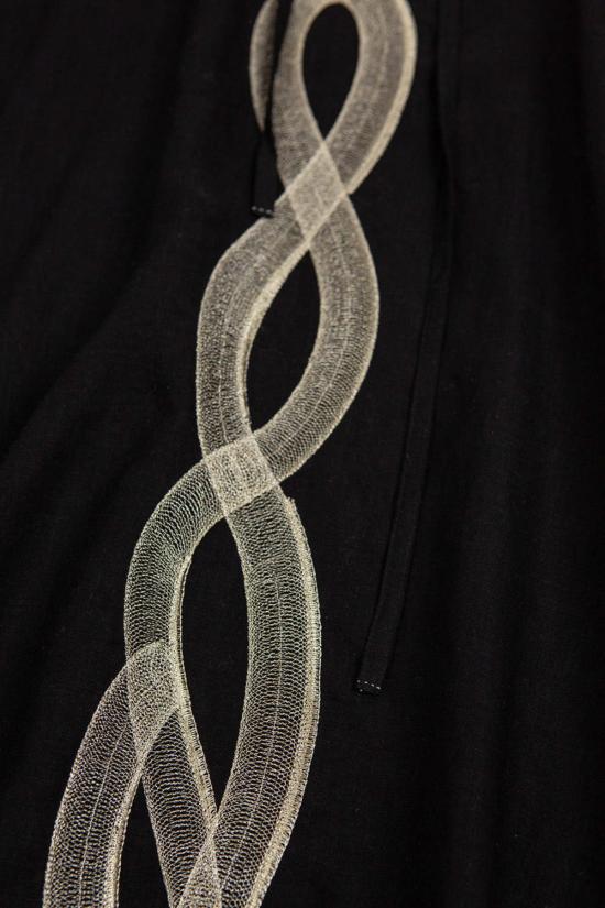  에리카 타노브 롱 원피스 Erica Tanov Girard 자수 카프탄 인 세르펜스 블랙 리넨 카프탄 - ERICA TANOV