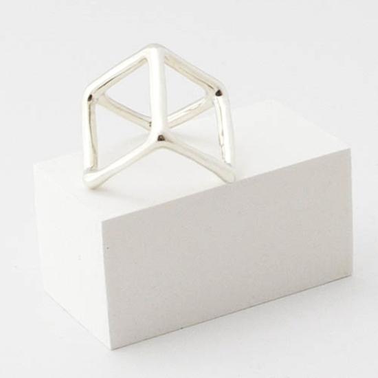  제인 다렌스부르그 반지 제인 다렌스버그 하프 큐브 링 - JANE DARENSBOURG