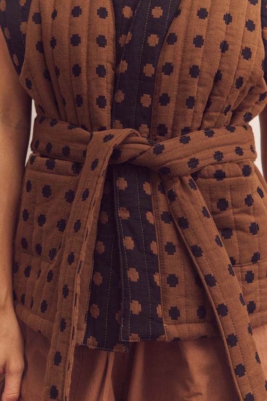  아멘테 베스트 퀼팅 타이 웨이스트  모카 - AMENTE