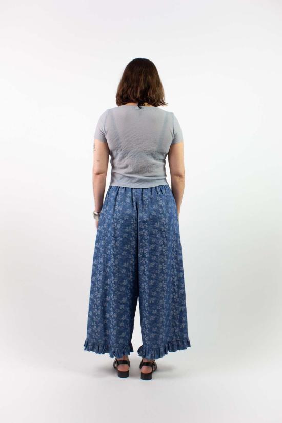  네틀 스튜디오스 크롭 팬츠 네틀 스튜디오 러플 팬츠 플로럴 샴브레이 - NETTLE STUDIOS