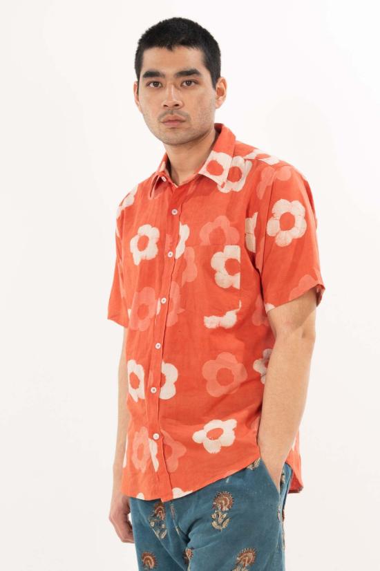  DUSHYANT. 반팔 셔츠 두샨트. '더 포크' 반팔 셔츠, 핸드 블록 프린트 - DUSHYANT