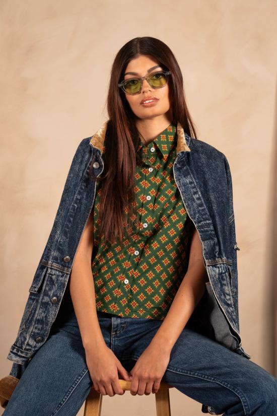  DUSHYANT. 셔츠 두샨트. 미셸 핸드 프린트 반팔 셔츠, 그린/골드 모티브 프린트 - DUSHYANT