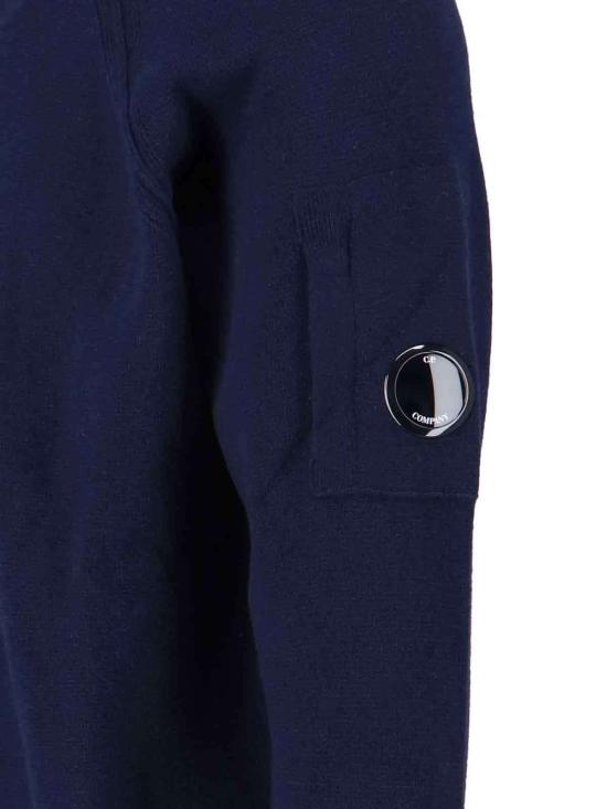  씨피 컴퍼니 스웨터 C.P. 회사 로고 크루넥  (블루) - C.P. COMPANY