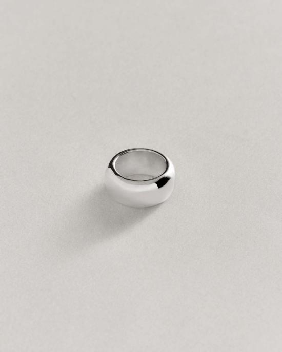  아니카 이네즈 반지 시가 밴드