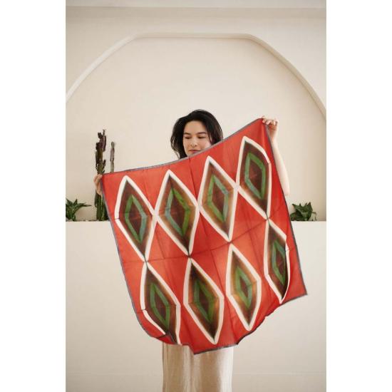  베리어슬리 머플러/스카프 다양한 색상의 사슴 무늬 스퀘어 실크 수제 스카프 시보리 프린트 - VARIOUSLY