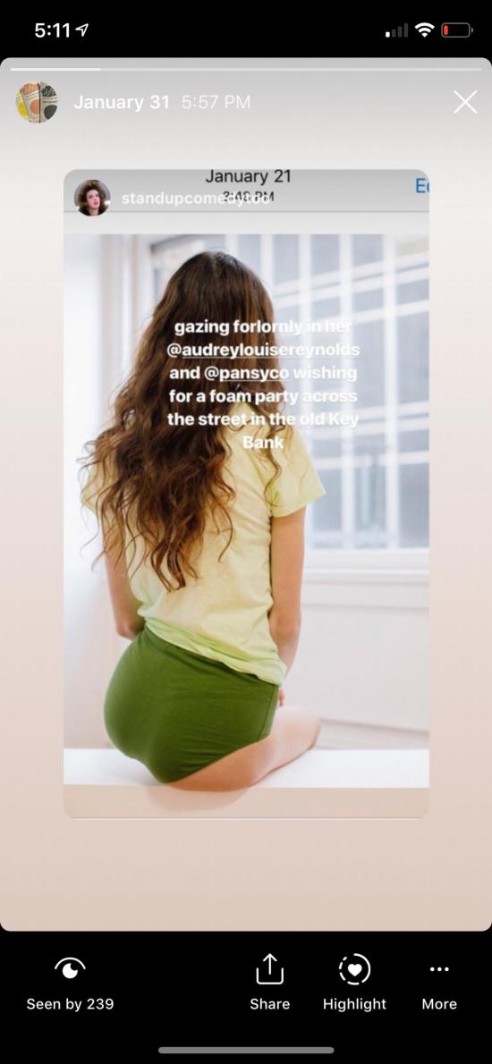  Audrey Louise Reynolds 반팔 티셔츠 오드리 루이스 레이놀즈 알르 블랙 피티드 셔츠 - OTHER BRANDS