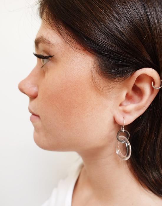  제인 다렌스부르그 이어링 제인 다렌스버그 스몰 후프 투명/연한 파란색