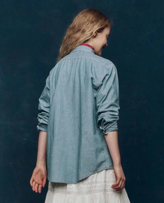  더 그레이트 데님 셔츠 그레이트 크래프트맨 셔츠, 레일웨이 워시 색상 - THE GREAT