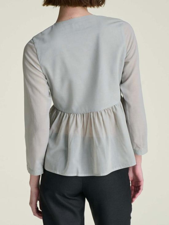  설리번 블라우스 설리반 카이아 페플럼  라이트 블루 - SULLIVAN