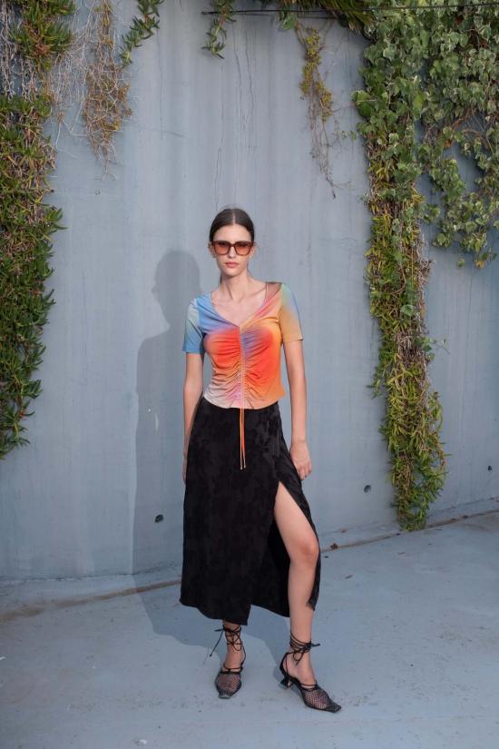  Untitled in Motion 블라우스 제목 없음 움직이는 칼데아  하지 - UNTITLED IN MOTION